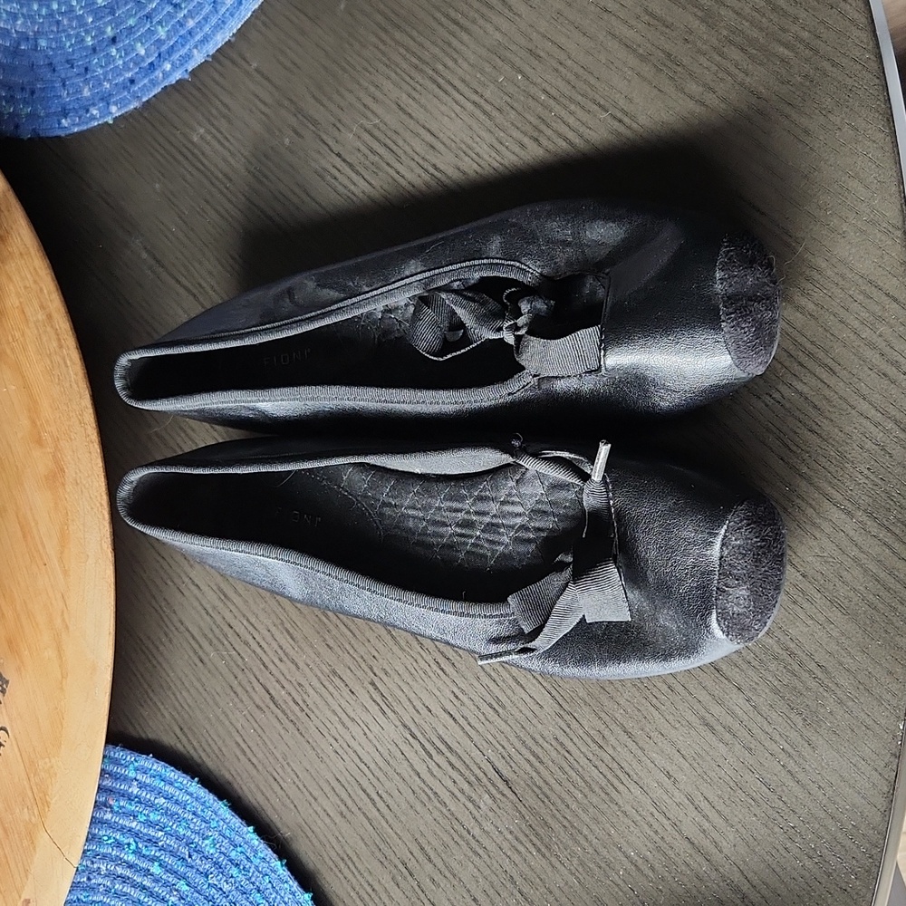 Black Ballet Flats